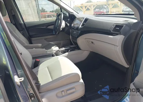 2018 Honda Pilot Touring из США, поврежденный, VIN 5FNYF5H99JB029789